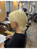 ラッシュヘアエン(Rush hair en)&nbsp;抜きっぱなしブランド×センターパートウルフ