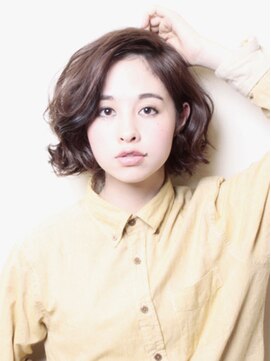 アンダートゥリー(_TREE) かきあげウェーブ[担当　AKs　遠藤]