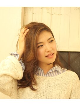 スパーク(SPARK) ラフカールセミディ☆