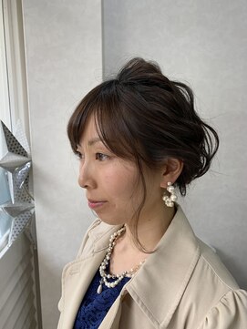 ラウレア(Laule'a) 波ウェーブゆるふわアップ