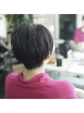 サロンドカーロ(SALON’ DE CARO) クールショート