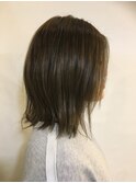 切りっぱなし×ミディアムボブ