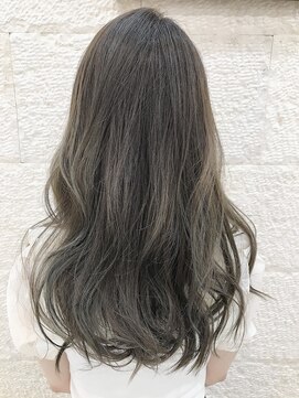 ティンク 天神(Tink) シルバーグレージュ