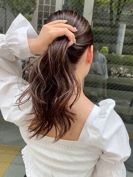 ノラ ウメダ(NORA UMEDA) 【NORA UMEDA 高木】センシュアルな細めハイライトカラー