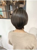 ショートボブ 大人ハイライトカラー