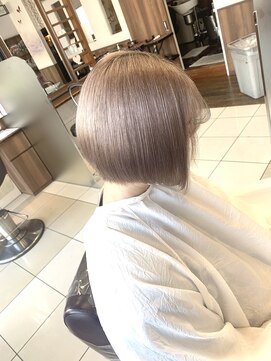 ヘアークリアー 獨協大学前店 ボブタイル×ミルクティーベージュ
