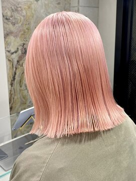 ソル ジングウマエ(SOL JINGUMAE) ダブルカラーピンクベージュベージュカラーケアブリーチミニボブ