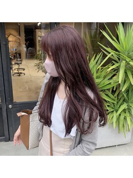 シー(Ciii) stylist イケダ>> ディープピンク