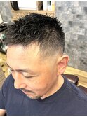 刈り上げ短髪ソフトモヒカンモテ髪