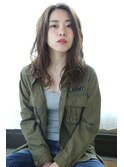 大きめカールのクール系ビーチウェーブ