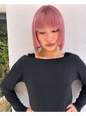 ペールピンクホワイトピンク切りっぱなしボブ顔周りレイヤー