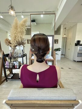 ミミフルール(mimi fleur) 金箔ヘアアレンジ