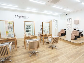 オーガニック カインズ朝霞店(Organic)の写真/【国産の最高級オーガニックカラー剤を使用】髪と肌に優しいカラー剤を使用し女性の髪のお悩みを解決します