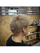グラウンドタイガー(GROUNDTIGER) ミルクティーベージュ×スパイキーアフロ