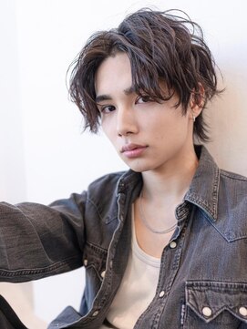 ケアリー 大泉学園(Carelly) ツイストパーマ七三オールバックマッシュウルフスリークショート