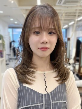キアラ(Kchiara) 結べる小顔に見えるレイヤーカット×ミルクティーKchiara奥野