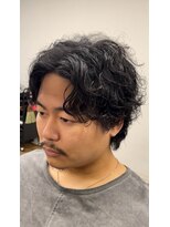 バーバーショップテト(barber shop tete) センターパート/スパイラルパーマ