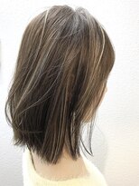 イリス バイ アルティナ 武蔵小杉店(Iris by artina)&nbsp;ハイライトカラー×ナチュラルロブ 【Iris武蔵小杉】