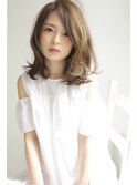 大人可愛い_小顔_セミディ_ことりベージュ毛先パーマ