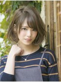 フォギーベージュ ワンカールボブ 流し前髪