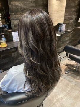 アレグラ(alegra) コントラストホワイトハイライト