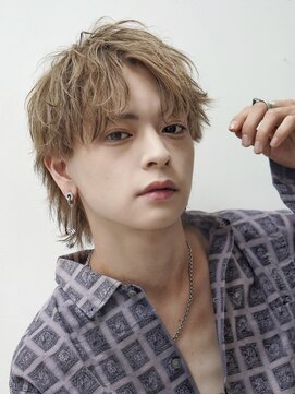 アルファ 新宿(alpha) フェザーパーマ/ブルーブラック/刈り上げセンターパート[新宿]