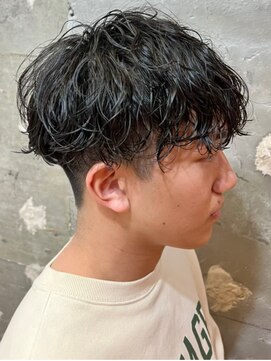 アカ(ACA) メンズマッシュパーマ波巻きツイストスパイラルパーマ札幌大通