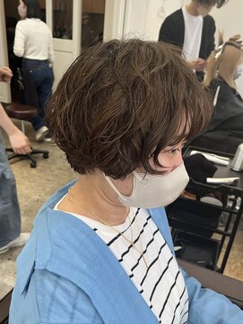 シェノン 西梅田(CHAINON) グレーベージュ/レイヤーロング/黒髪/前髪パーマ