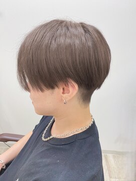イロヘアミーサ 矢作店(ilo.hair mysa) センター分けマッシュ