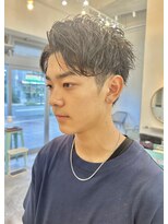 ロミーオム 本厚木(ROMMY. Homme)&nbsp;刈り上げツーブロックアップバングセンターパートメンズヘア