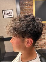 ブロートーキョー 有楽町店(Bro Tokyo)&nbsp;ツーブロック　波巻きパーマ