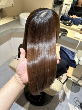 リラエ(Lyrae) 縮毛矯正/髪質改善/美髪カラー/トリートメント【大阪/西梅田】