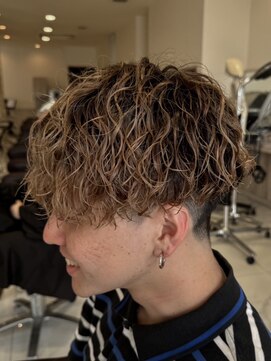 グランデュール 焼津店(GRANDEUR) ニュアンスパーマ/スパイラル/メンズ/ショート/ツイスト