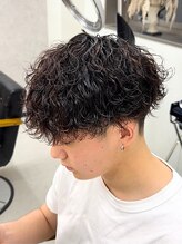 突き詰めた技術で作る最高級スタイル!! 各メニューに特化したメンズ専門スタイリストが在籍。