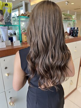 グロース 一宮北店(growth) ハイトーンミルクティーベージュケアブリーチデザインカラー