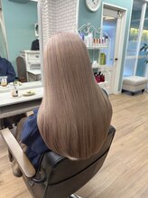 ヘアデザインカーム(hair design calm) ブリーチ、ホワイトベージュカラー