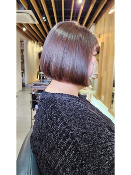 キレイコムデュース(Deuce) 前下がりボブ