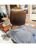 くすみベージュ/マロンベージュ×艶髪×ショートボブ