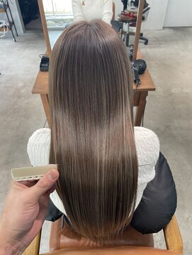 リーアイ(R-ee-i) 細めハイライトスタイル