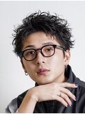 メンズカット無造作黒髪スパイキーショート刈り上げビジネス流行