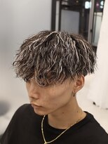 リスター(ReStar)&nbsp;心斎橋ツイストパーマ波巻きフェザーマッシュセンターパート