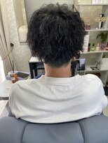 クラウンプリンセス(Crown Princess)&nbsp;縦落ちのメンズパーマ