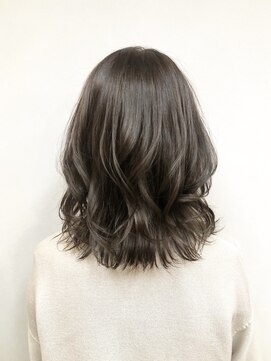 トップヘアー 玉島店(TOP HAIR) 《TOPHAIR 玉島店/ ちゃみ》外ハネミディ×アッシュ