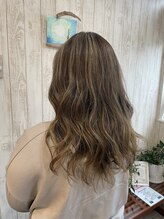 ビーチ ヘアー(Beach Hair) ハイライトロングスタイル