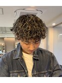 メッシュくるくる波巻きパーマ メンズ美容師