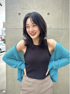 オグジュアリー 表参道(aux.) 大好評！シルエットの綺麗なミディアムレイヤー