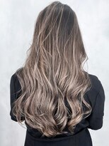 アイティーバイアルバム 下北沢店(IT by ALBUM)&nbsp;レイヤーカットレイヤーロンググレーベージュ_ba424701