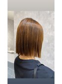 切りっぱなしストレートボブ
