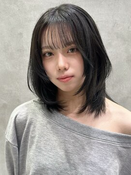 ロンドネートゥル 新潟(Lond naitre) 新潟／ミディアム／レイヤー/顔まわり／暗髪オリーブ