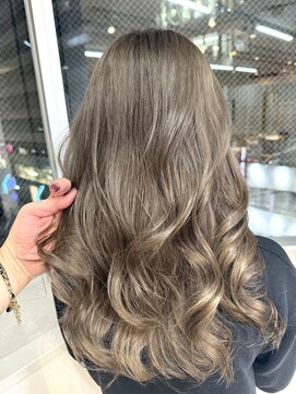 ミョンシル ブリーチなしミルクグレージュ